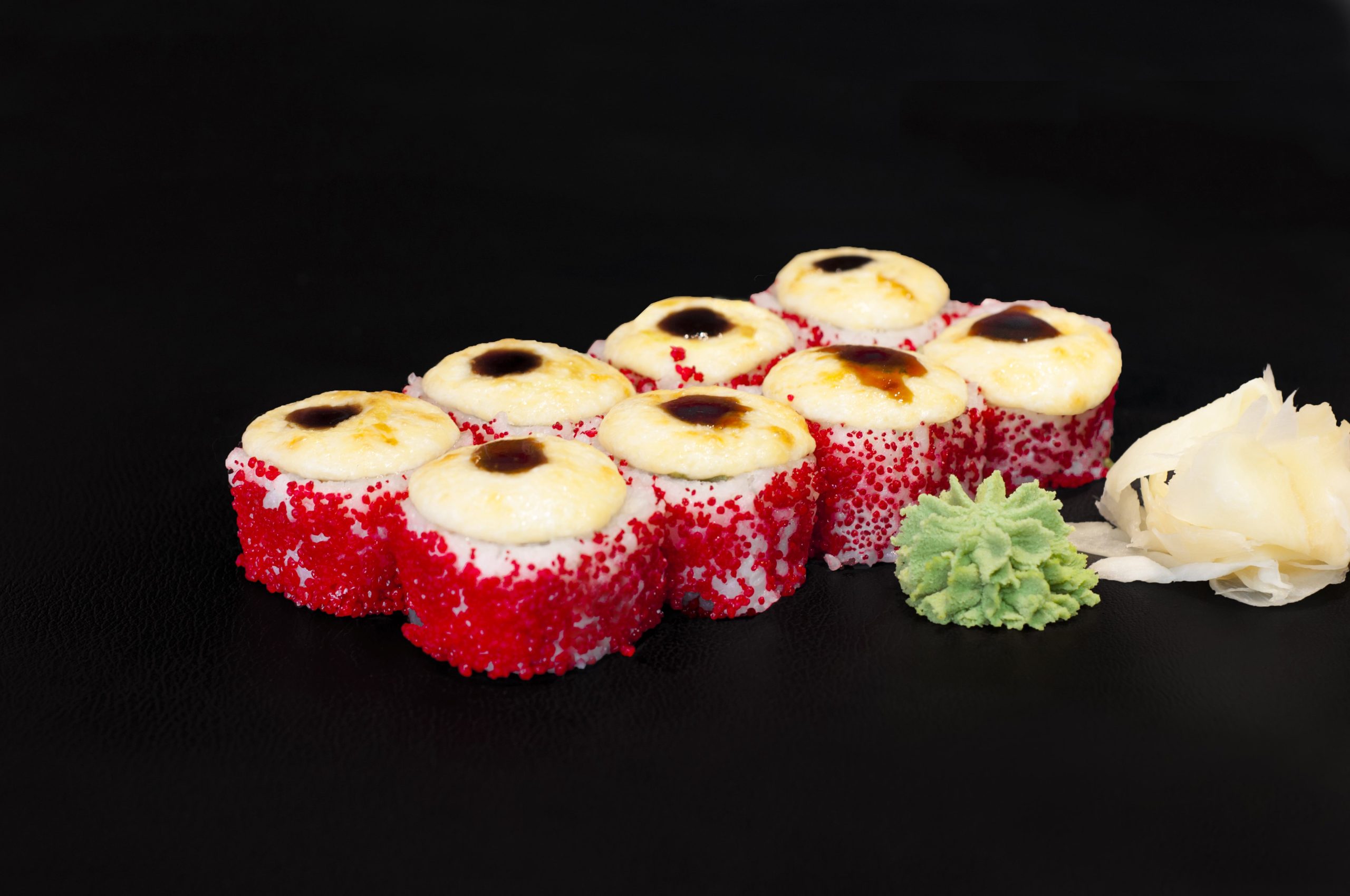 Запечений в ікрі з лососем